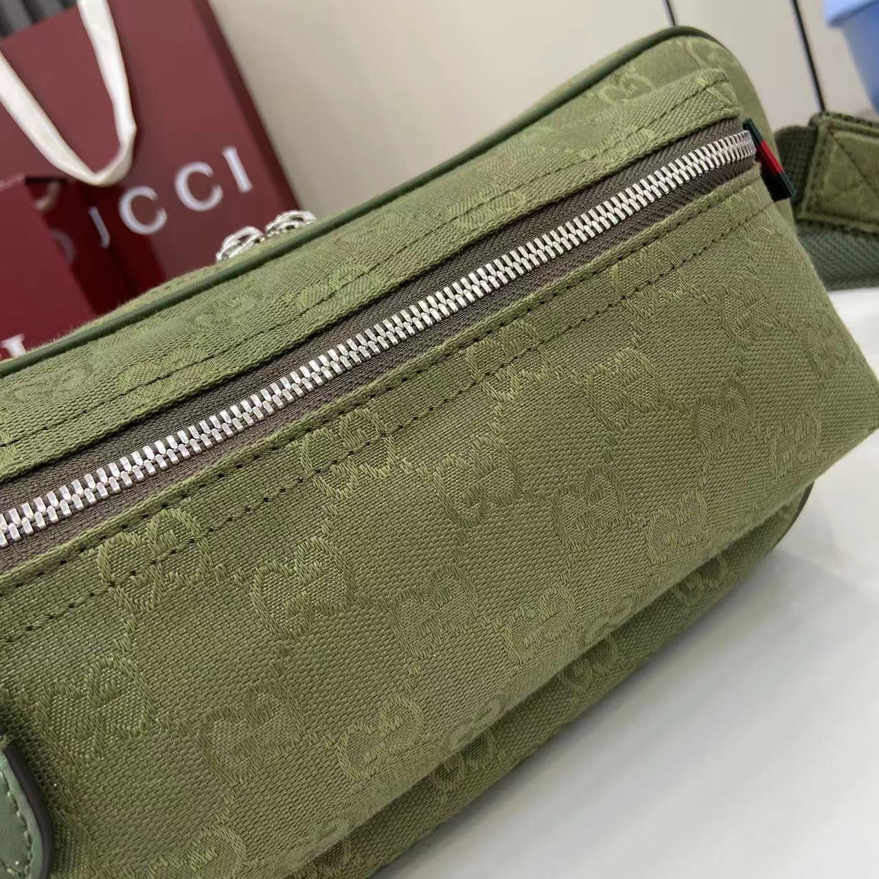 Gucci GG Canvas Large Slingbag - DopestKickz