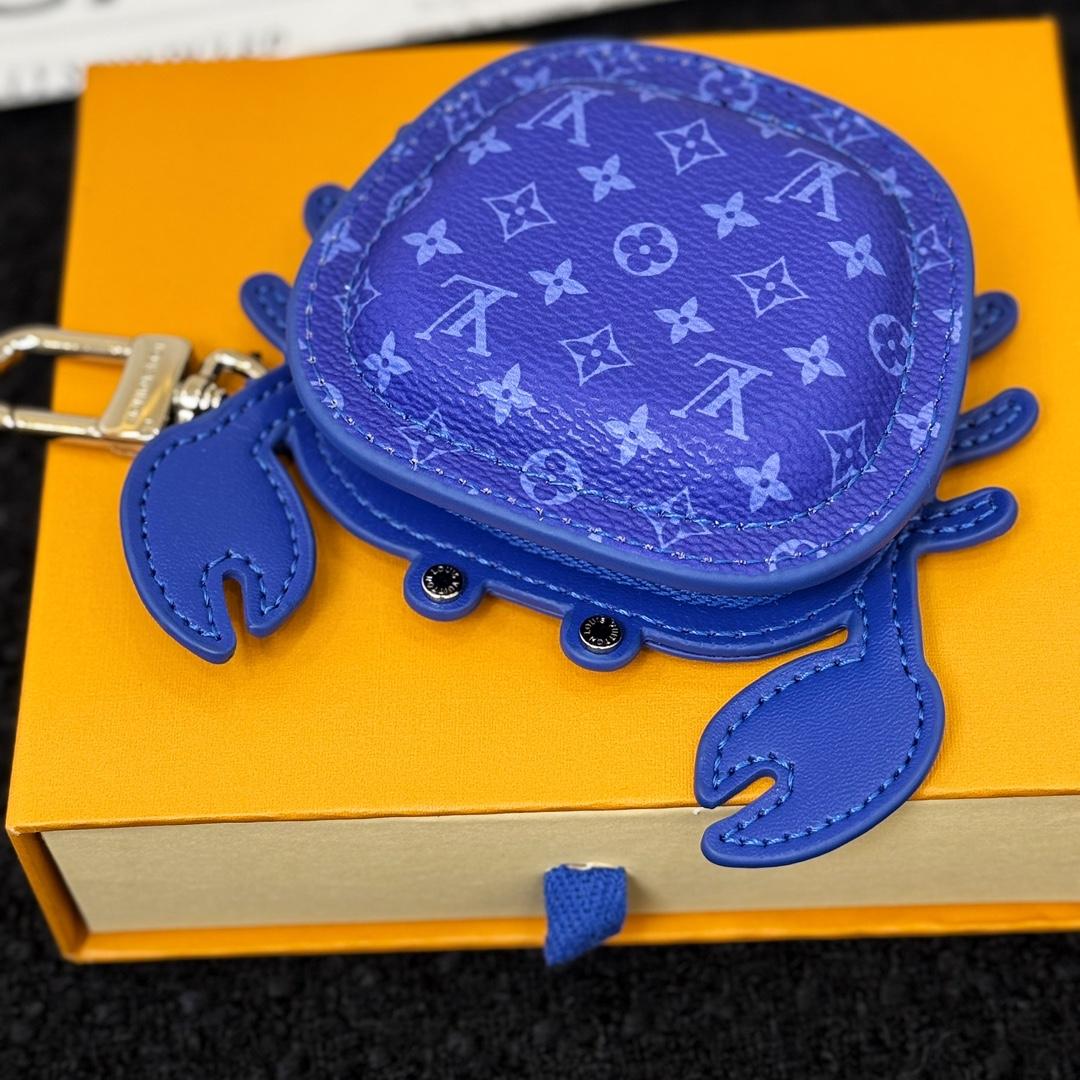 Louis Vuitton LV Crab Bag Charm   M02217 - DopestKickz