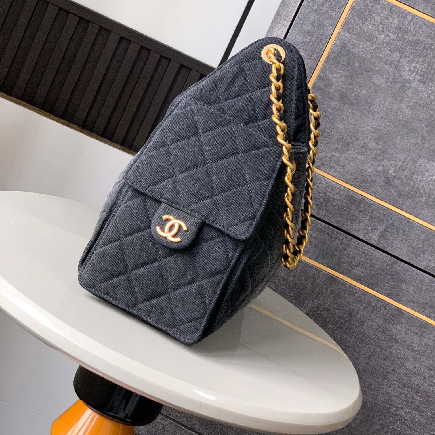 Chanel Hobo - DopestKickz