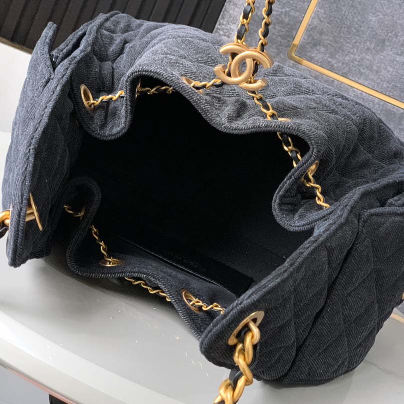 Chanel Hobo - DopestKickz