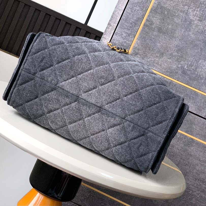 Chanel Hobo - DopestKickz