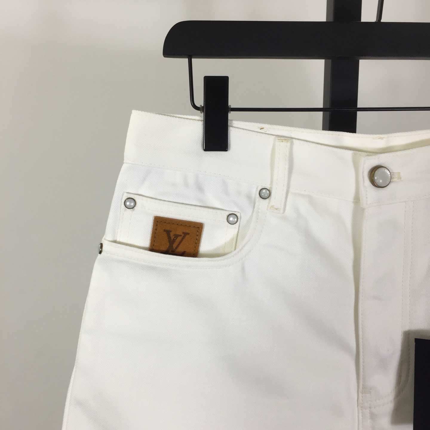 Louis Vuitton Denim Shorts   1AHVDJ - DopestKickz