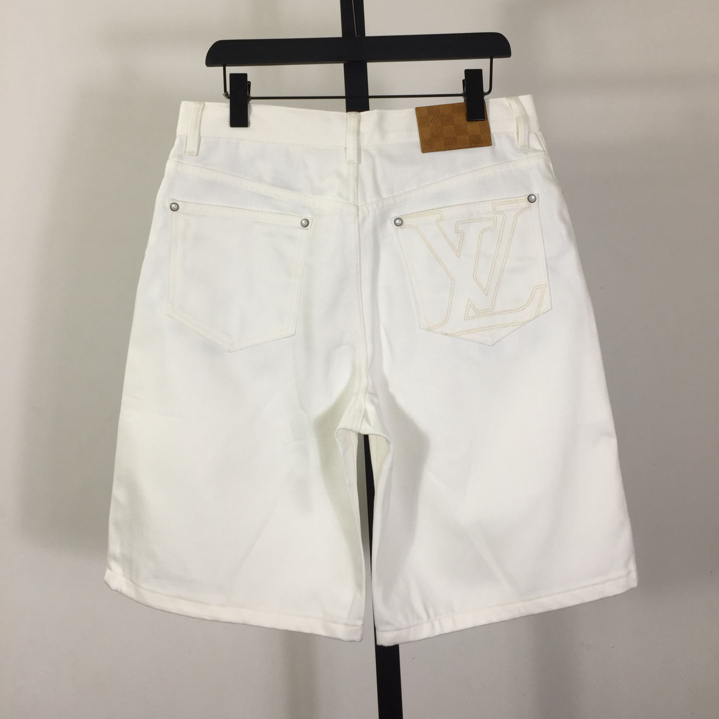 Louis Vuitton Denim Shorts   1AHVDJ - DopestKickz