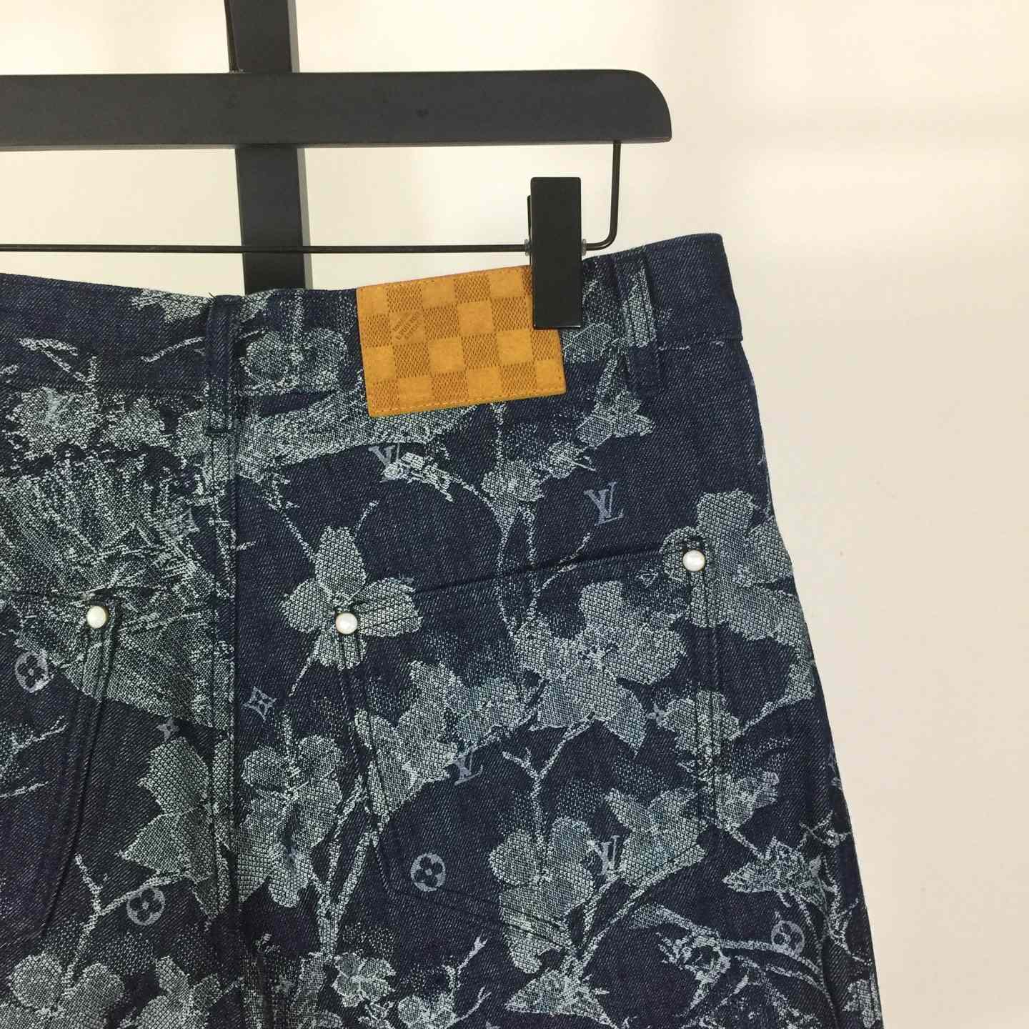 Louis Vuitton Jacquard Denim Shorts  1AHXHP - DopestKickz