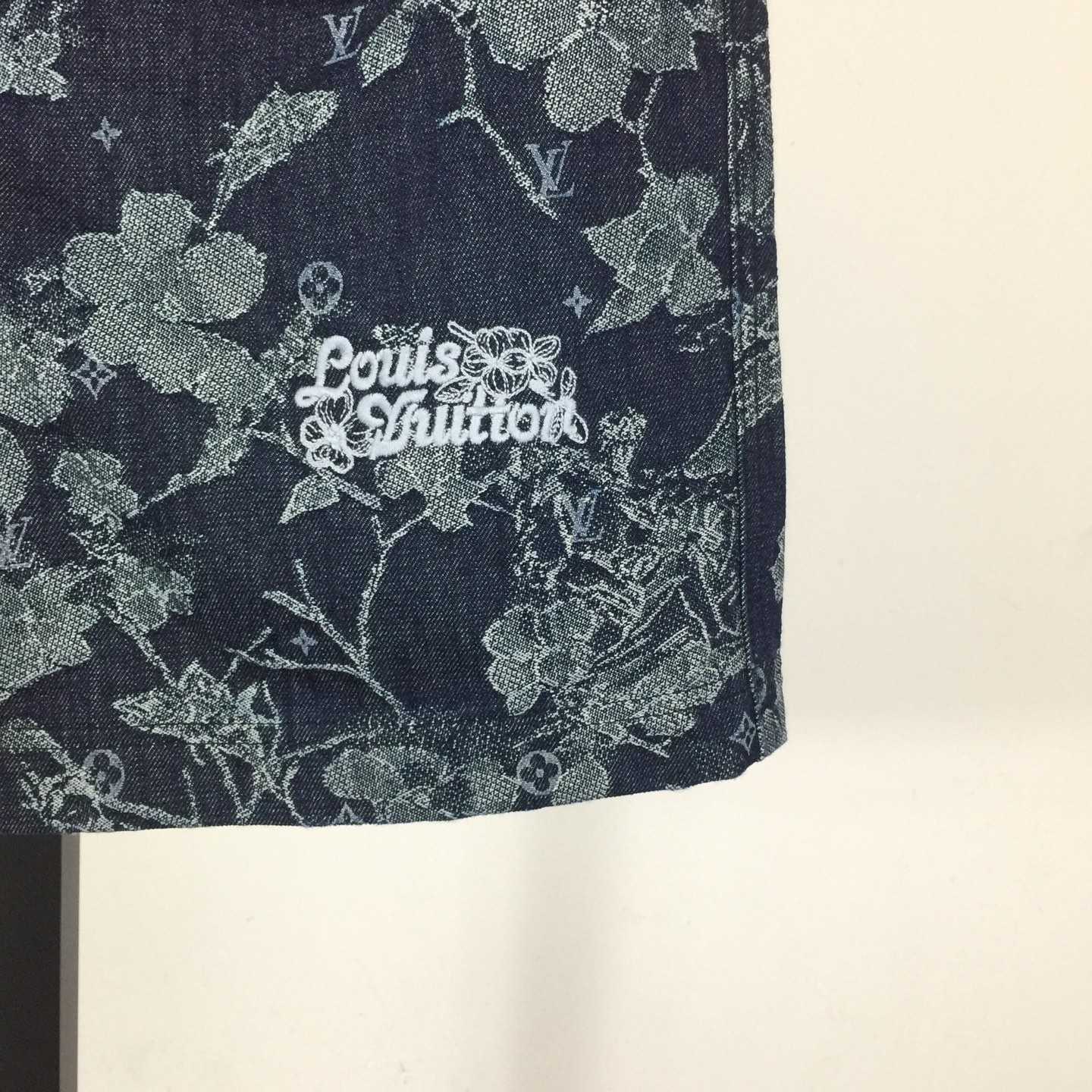Louis Vuitton Jacquard Denim Shorts  1AHXHP - DopestKickz