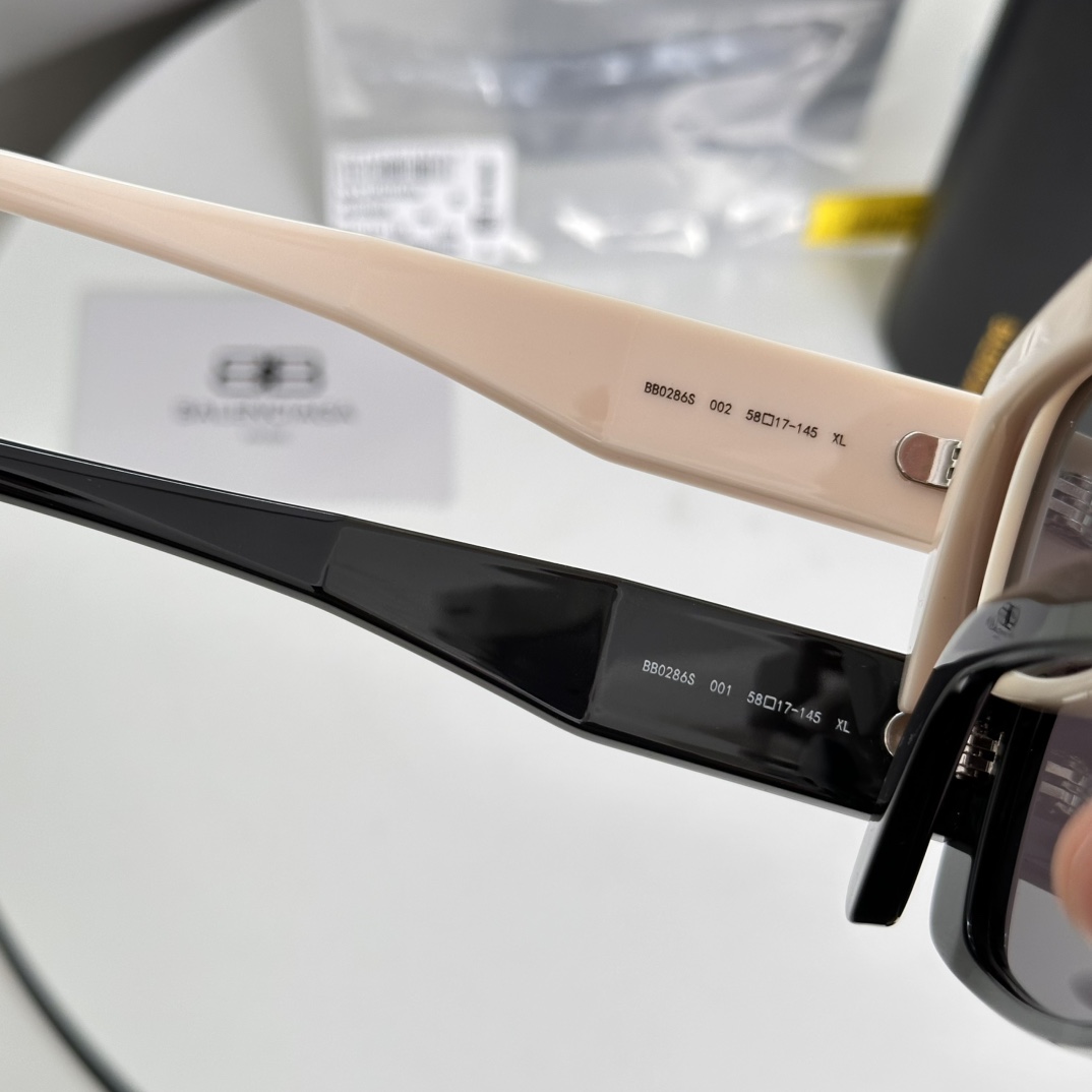 Balenciaga BB0286S Sunglasses - DopestKickz