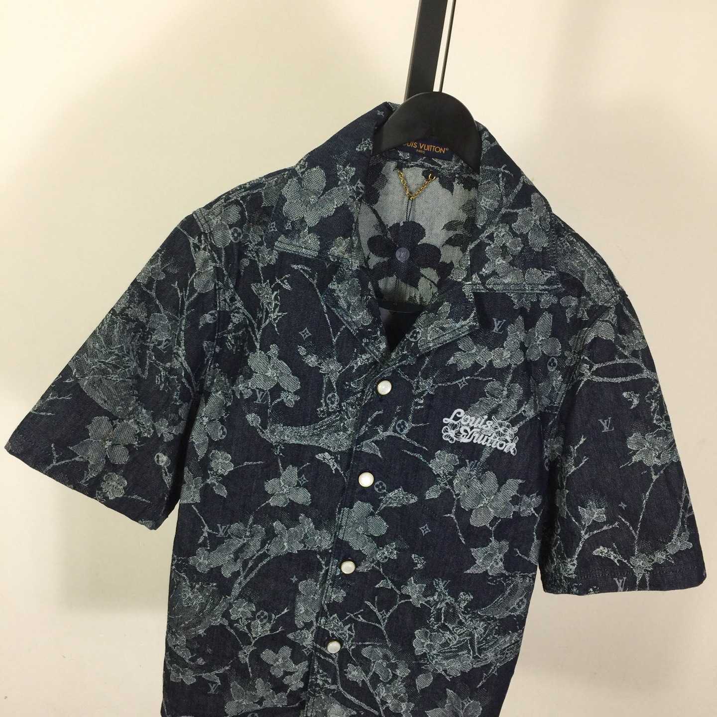 Louis Vuitton Jacquard Denim Short-Sleeved Shirt   1AHXHB - DopestKickz