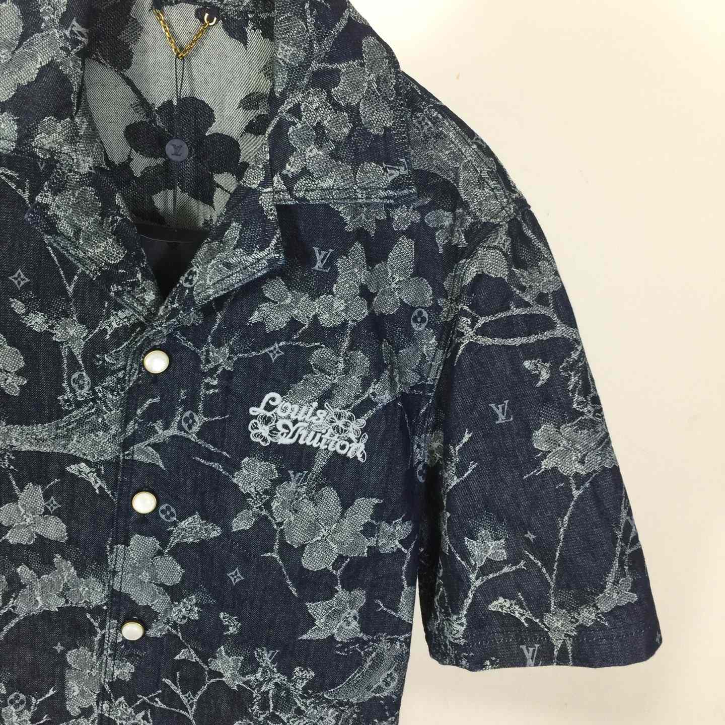 Louis Vuitton Jacquard Denim Short-Sleeved Shirt   1AHXHB - DopestKickz