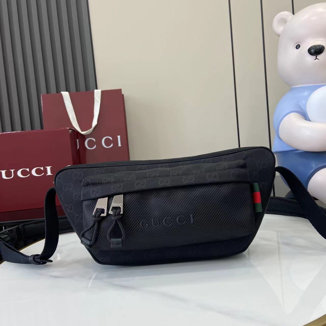 Gucci Nexus Large Slingbag - DopestKickz