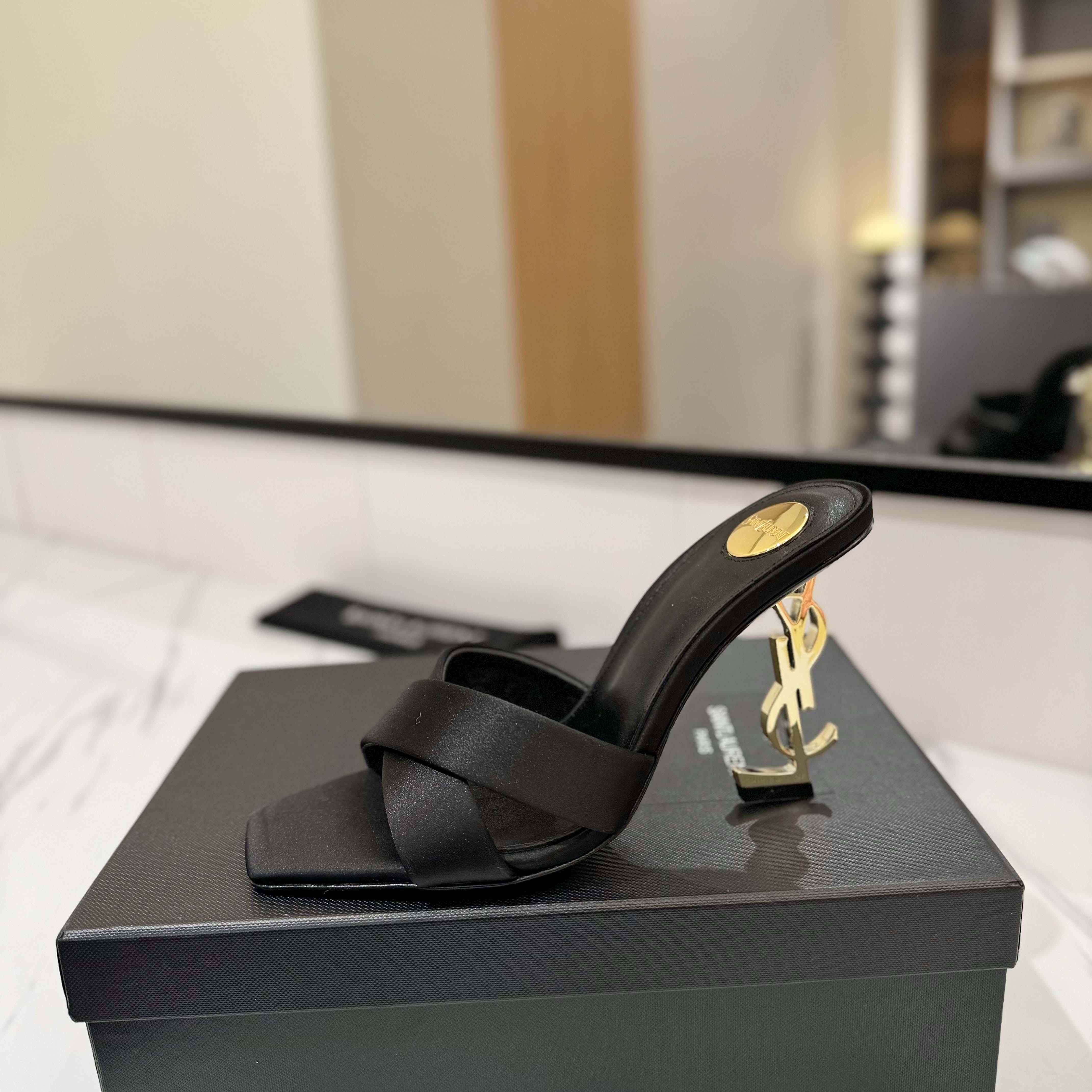 Saint Laurent 105mm Sandals - DopestKickz