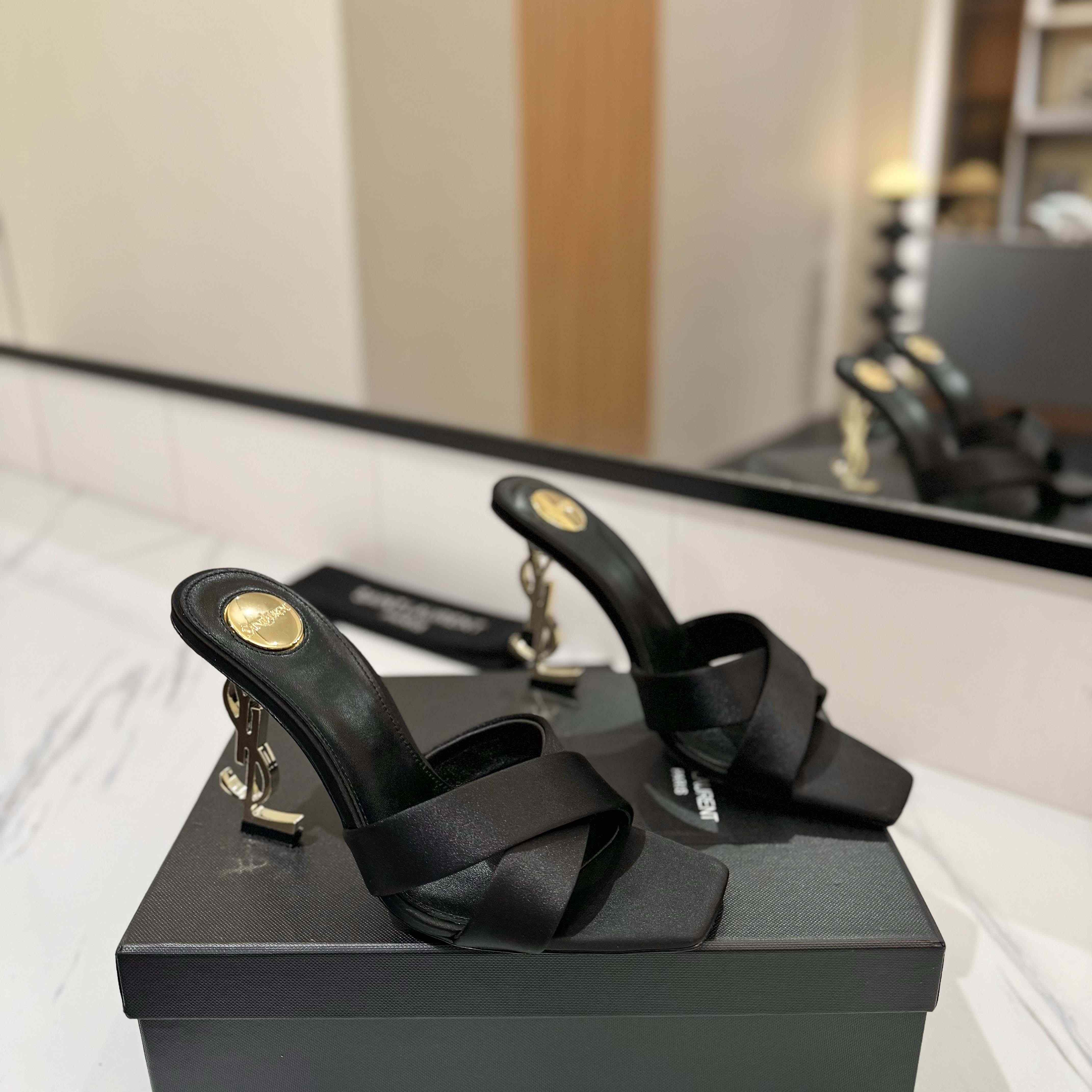 Saint Laurent 105mm Sandals - DopestKickz