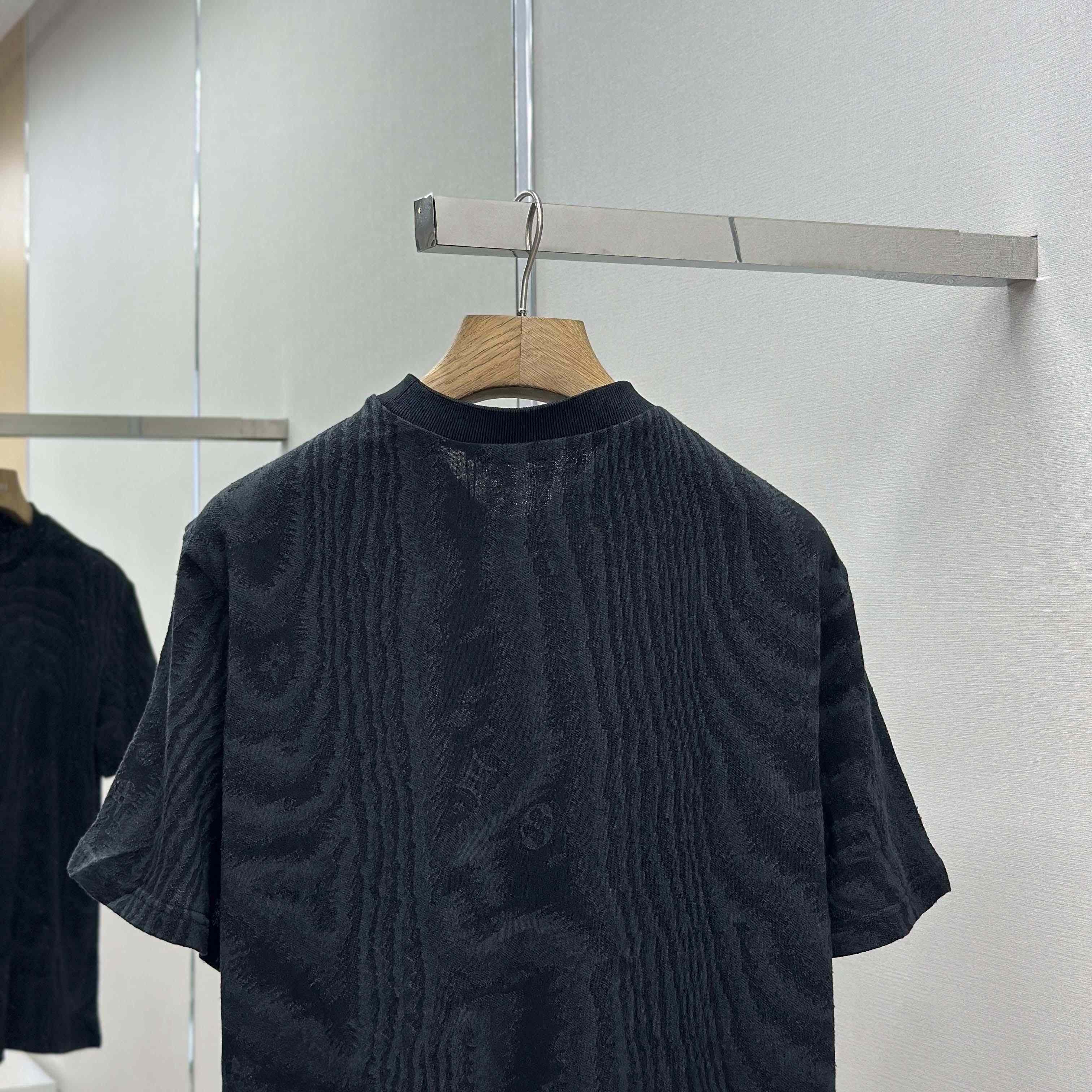 Louis Vuitton Jersey Jacquard T-Shirt   1AHW57 - DopestKickz