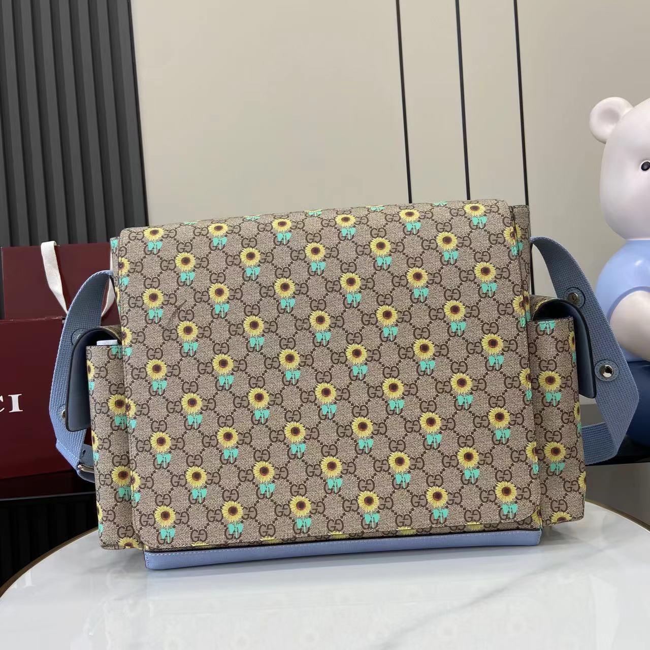 Gucci Large Changing Bag - DopestKickz