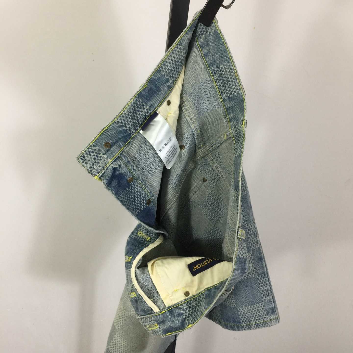 Louis Vuitton Damier 3D Light Denim Shorts   1AHVDS - DopestKickz