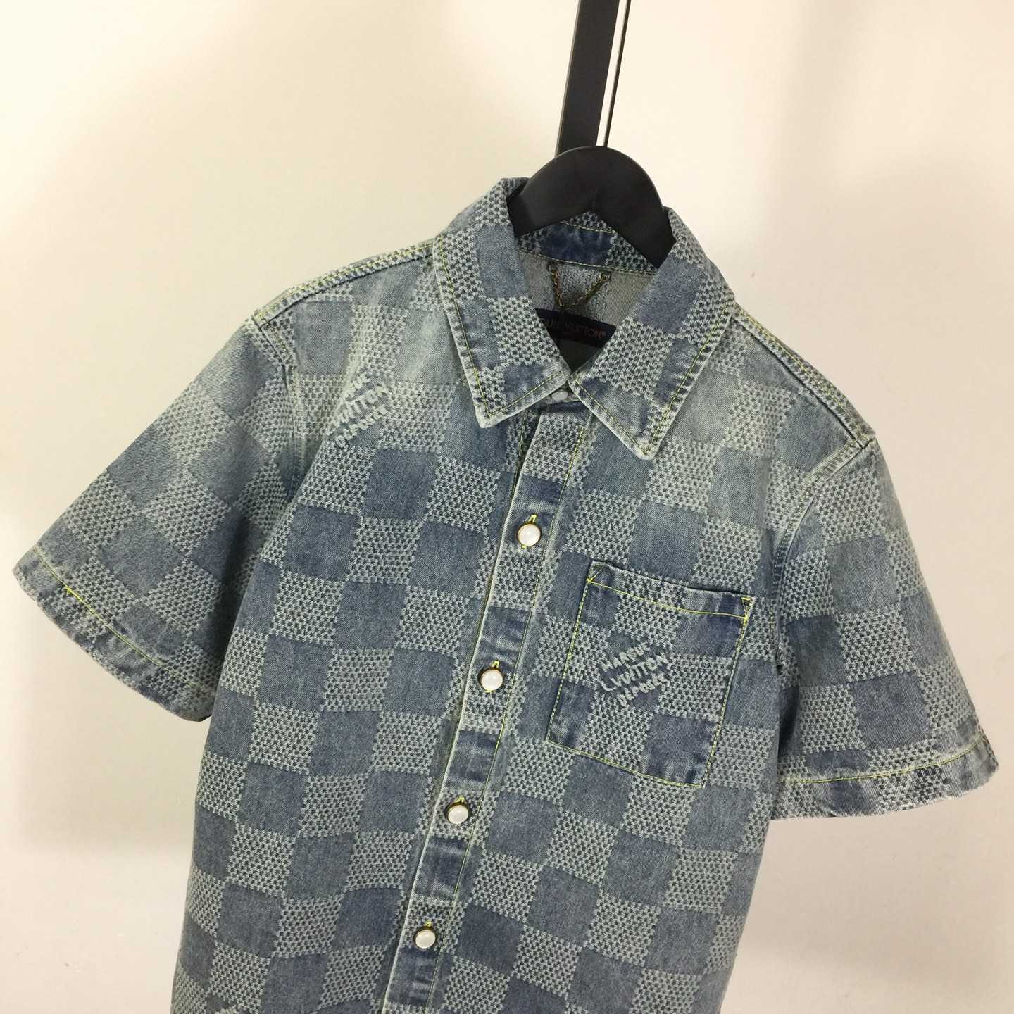 Louis Vuitton Damier 3D Light Denim Short-Sleeved Shirt   1AHVYX - DopestKickz
