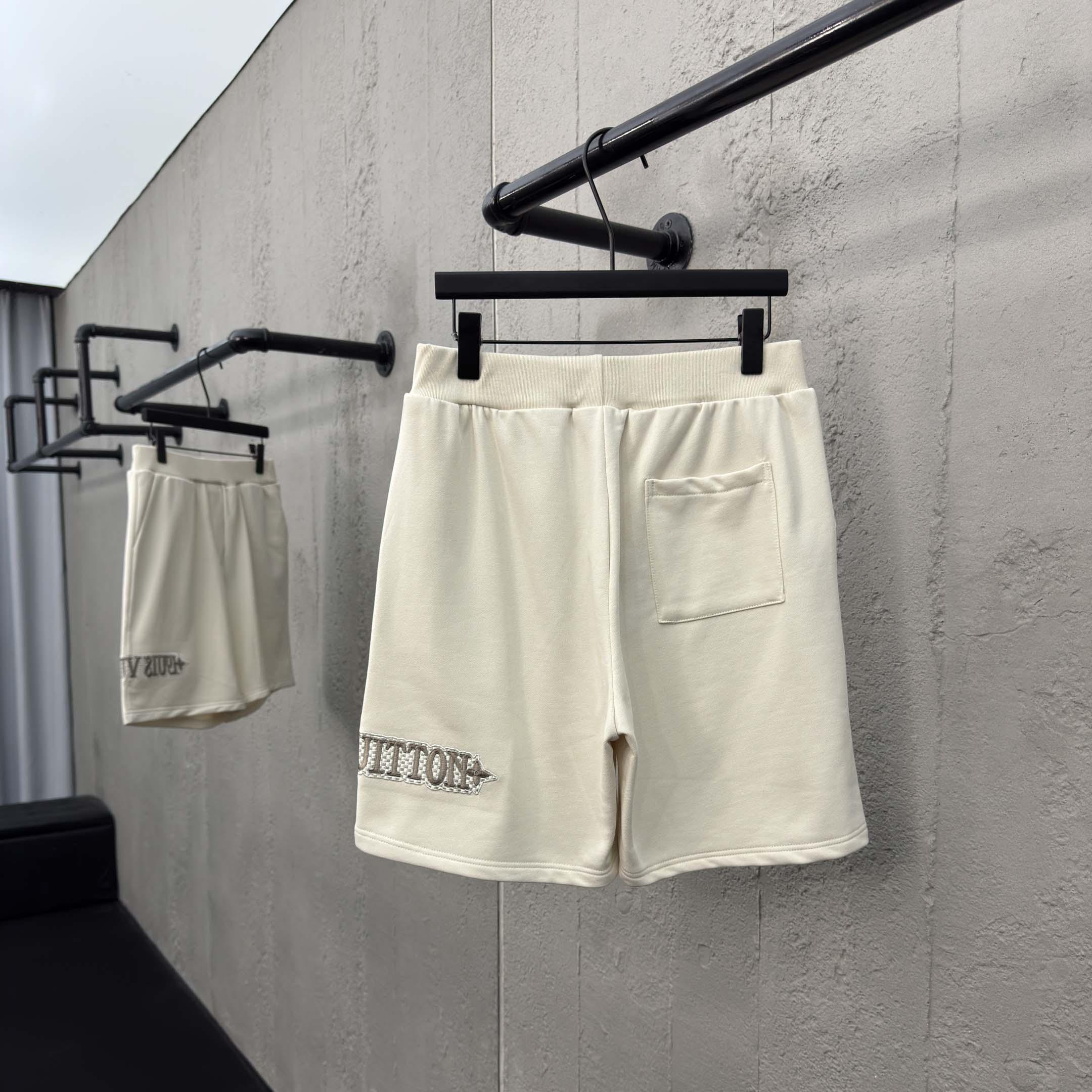 Louis Vuitton Embellished Shorts   1AHW38 - DopestKickz