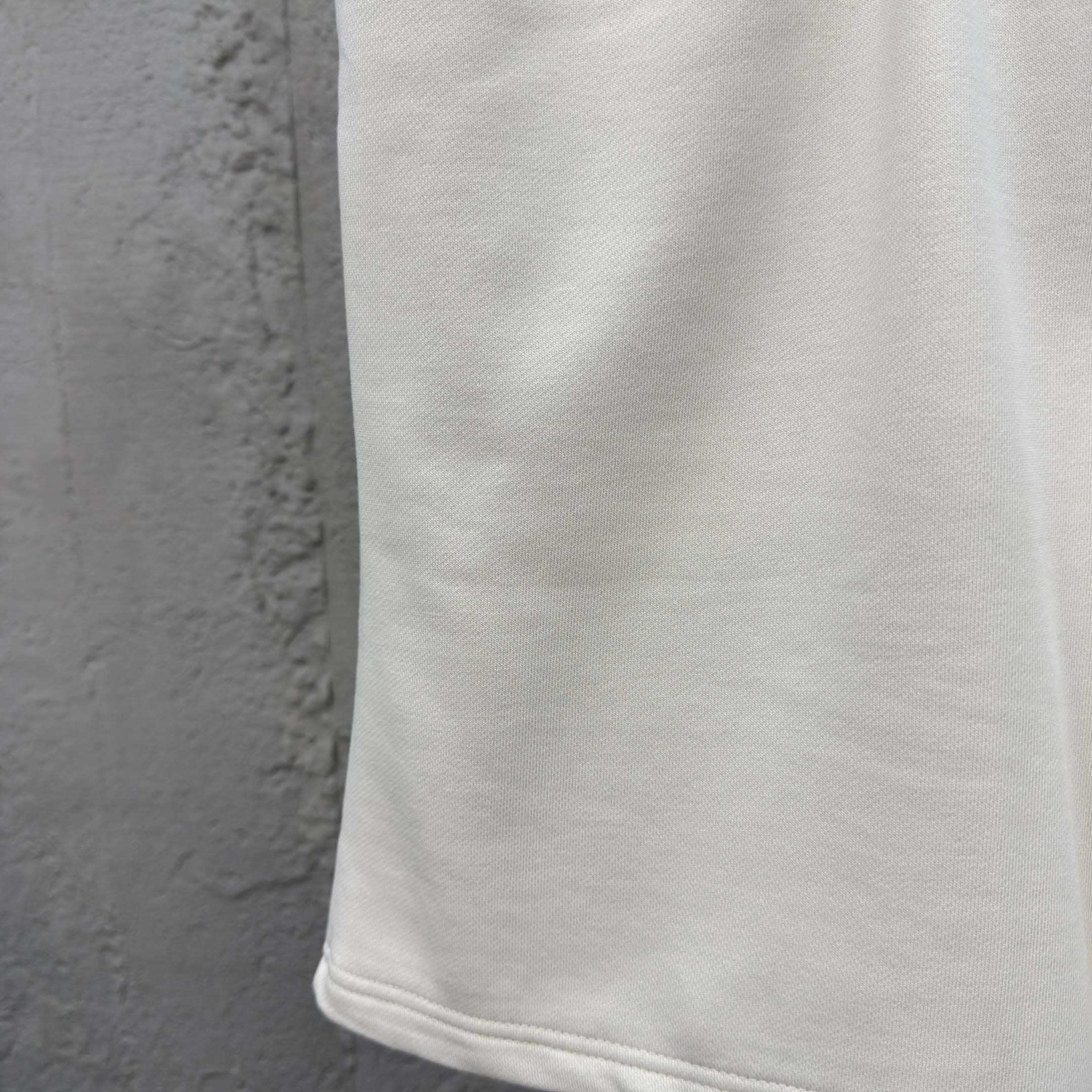 Louis Vuitton Embellished Shorts   1AHW38 - DopestKickz