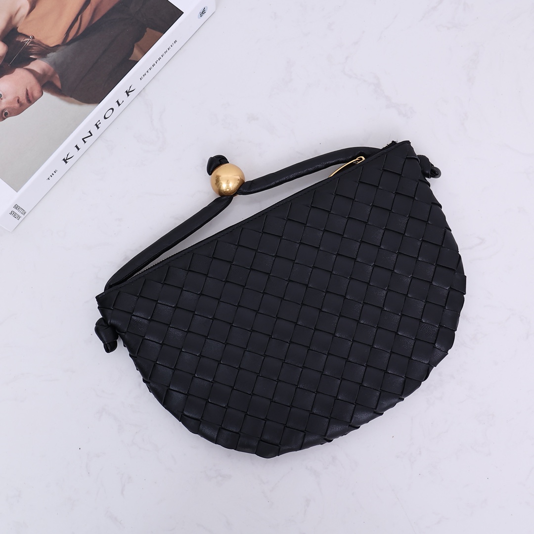 Bottega Veneta Turn Pouch （29X19X3CM） - DopestKickz