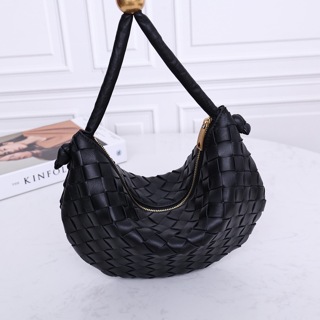 Bottega Veneta Turn Pouch （29X19X3CM） - DopestKickz