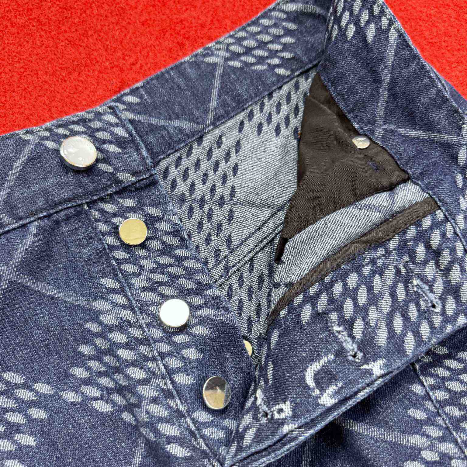 Louis Vuitton Denim Carpenter Shorts    1AGIWB - DopestKickz