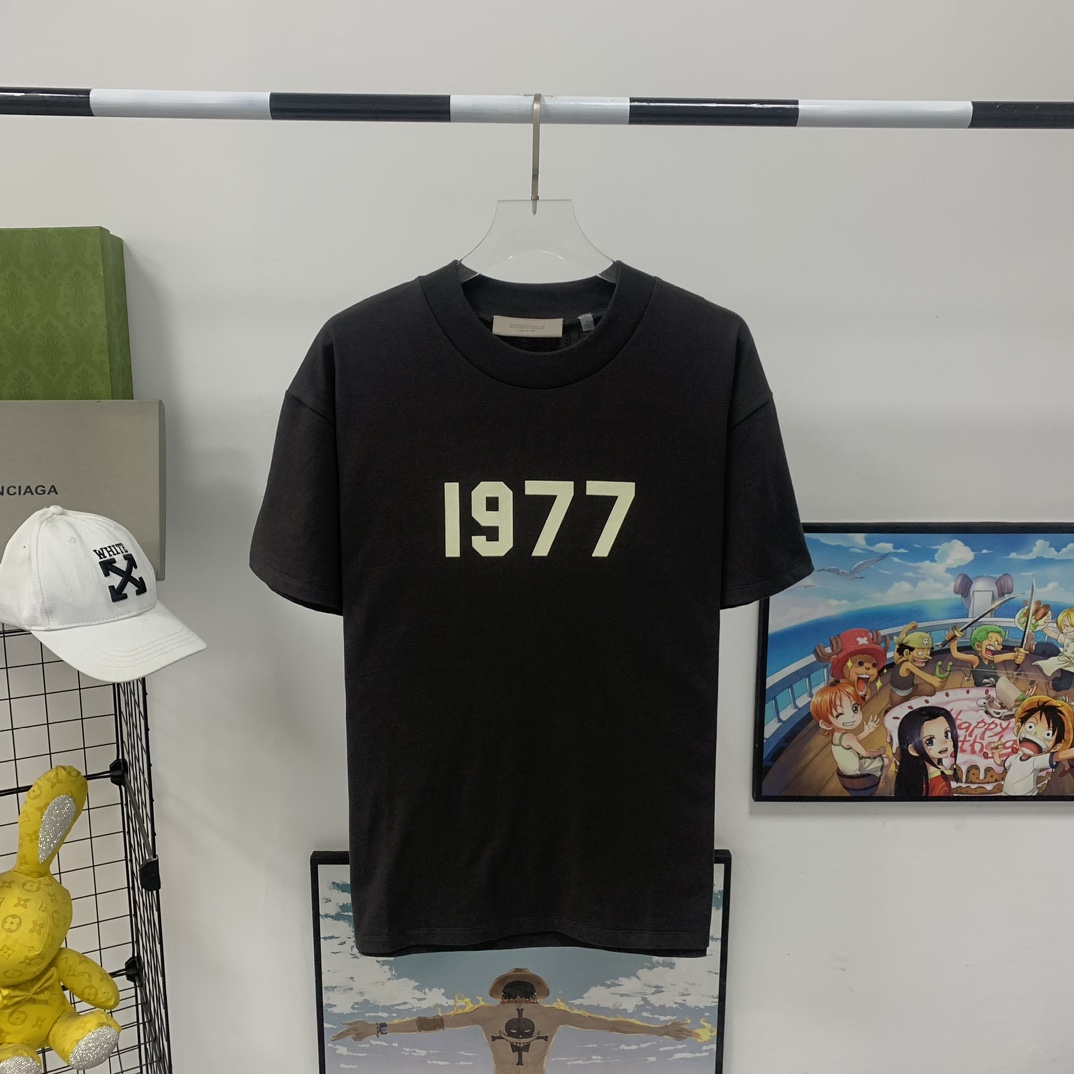 Fear of God Essentials 1977 Tee - DopestKickz