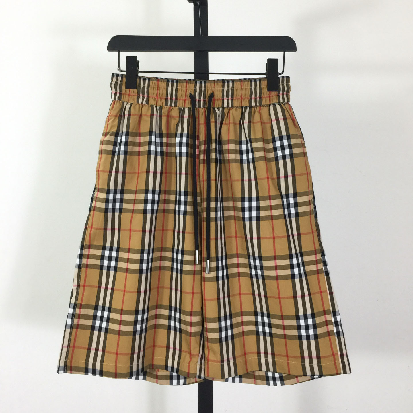 Burberry Check Shorts - DopestKickz