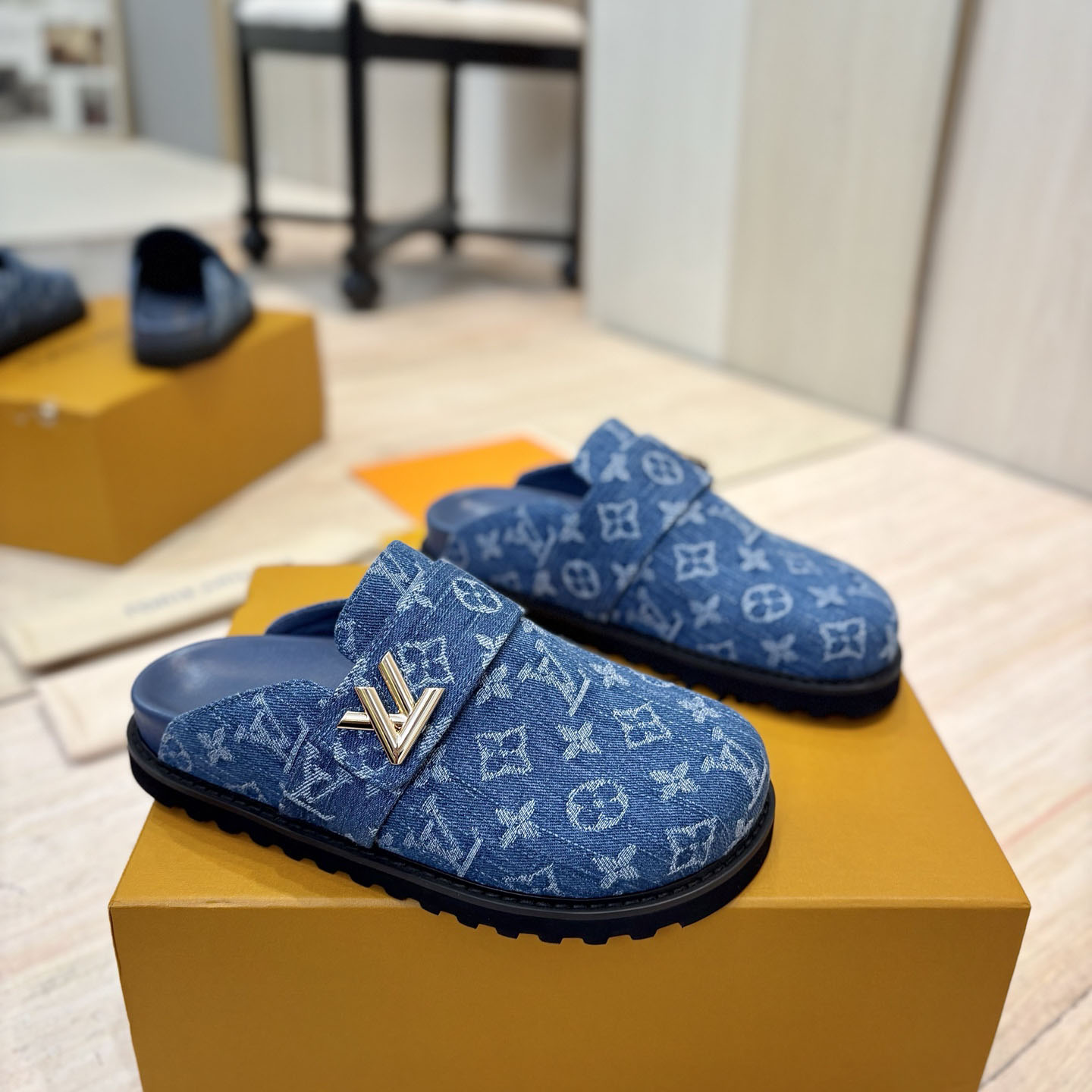 Louis Vuitton LV Cosy Comfort Mule  - DopestKickz