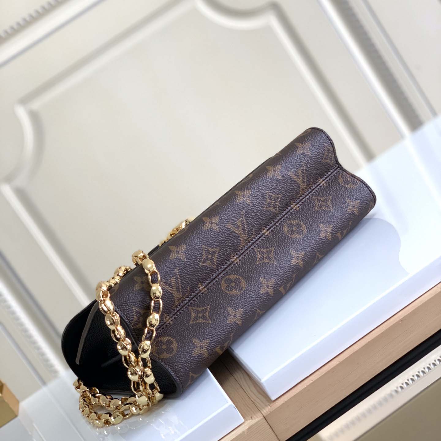 Louis Vuitton Victoire Monogram Bag  M41730 - DopestKickz
