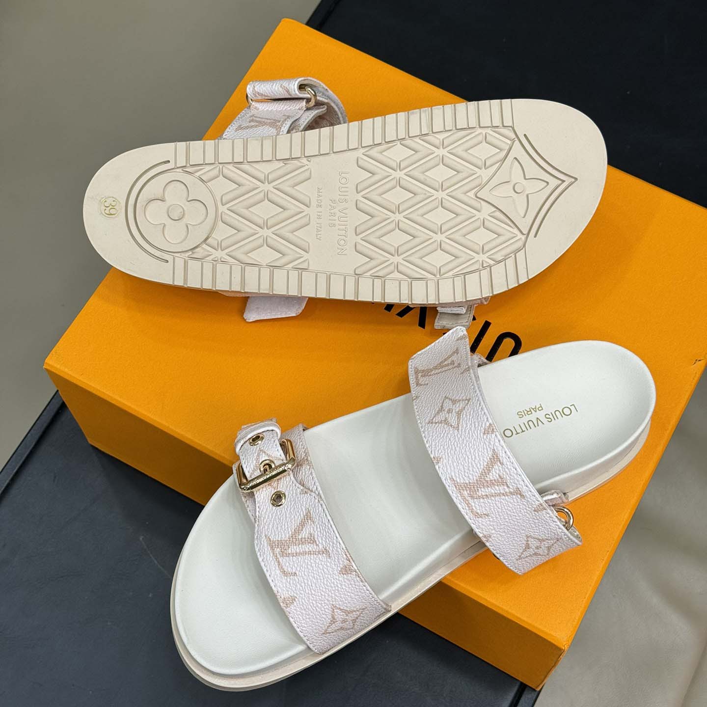 Louis Vuitton Bom Dia Flat Comfort Mule   1AHMT3 - DopestKickz