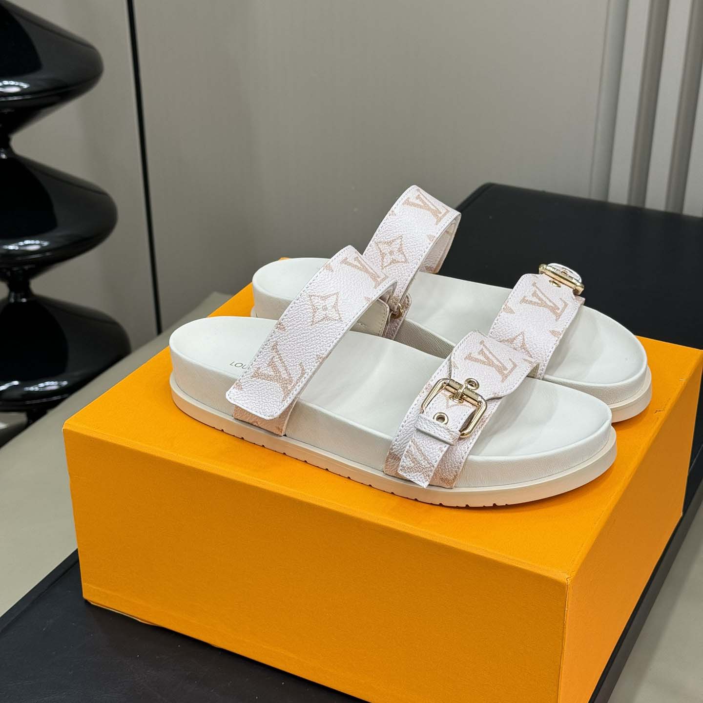 Louis Vuitton Bom Dia Flat Comfort Mule   1AHMT3 - DopestKickz