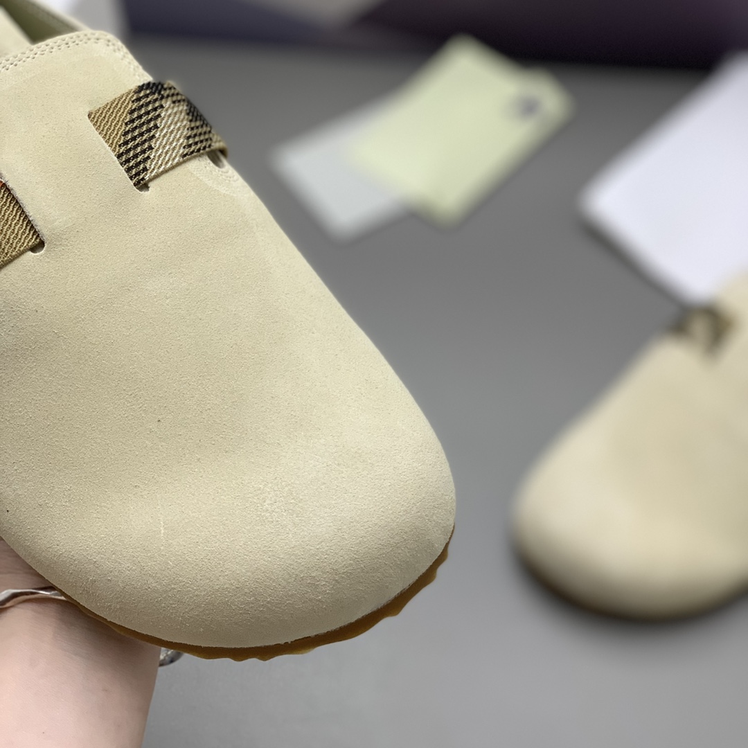 Burberry Suede Urchin Clogs - DopestKickz