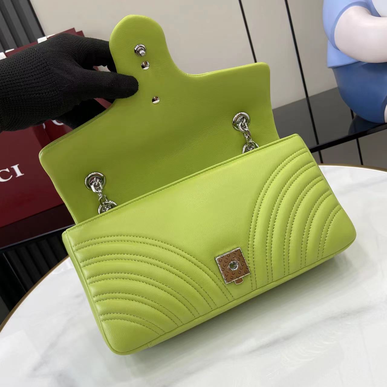 Gucci GG Marmont Medium Shoulder Bag - DopestKickz