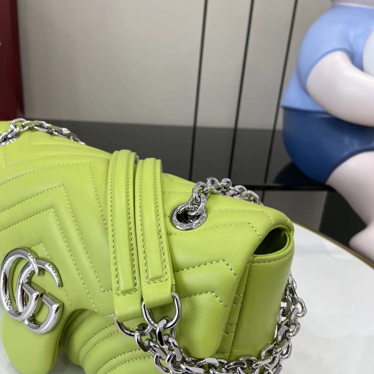 Gucci GG Marmont Medium Shoulder Bag - DopestKickz