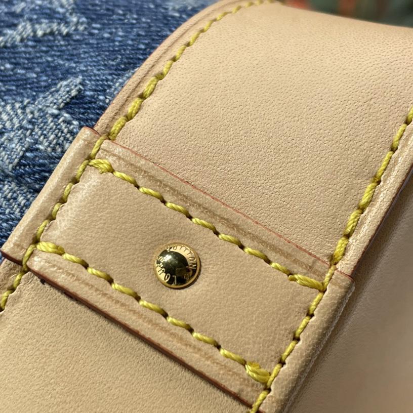 Louis Vuitton LV x TM Cosmetic Pouch GM   M13893 - DopestKickz