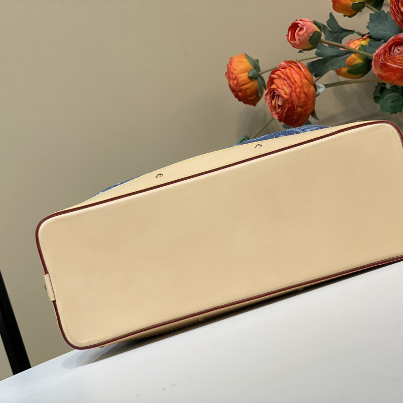 Louis Vuitton LV x TM Cosmetic Pouch GM   M13893 - DopestKickz