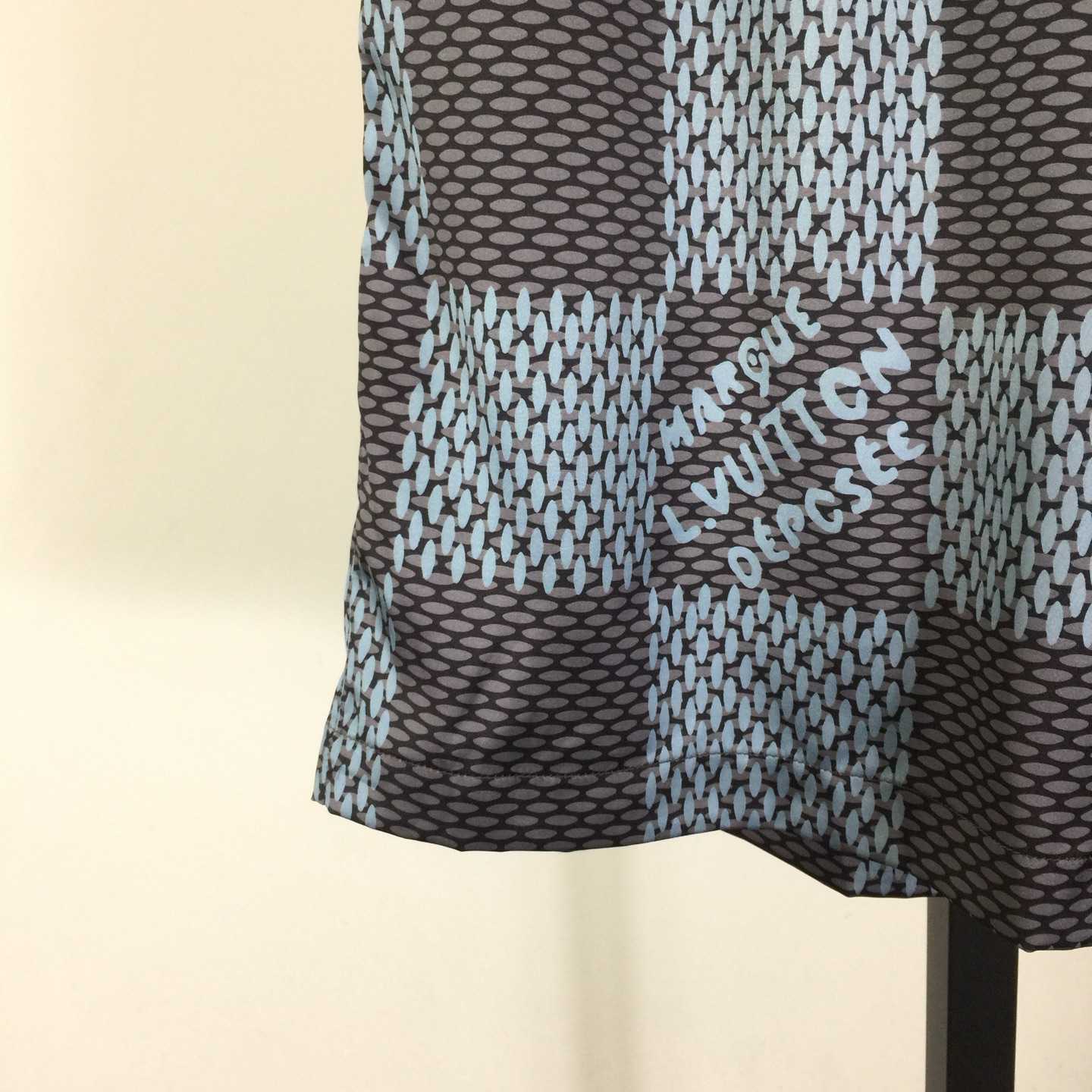 Louis Vuitton Damier Silk Shorts   1AHVT9 - DopestKickz