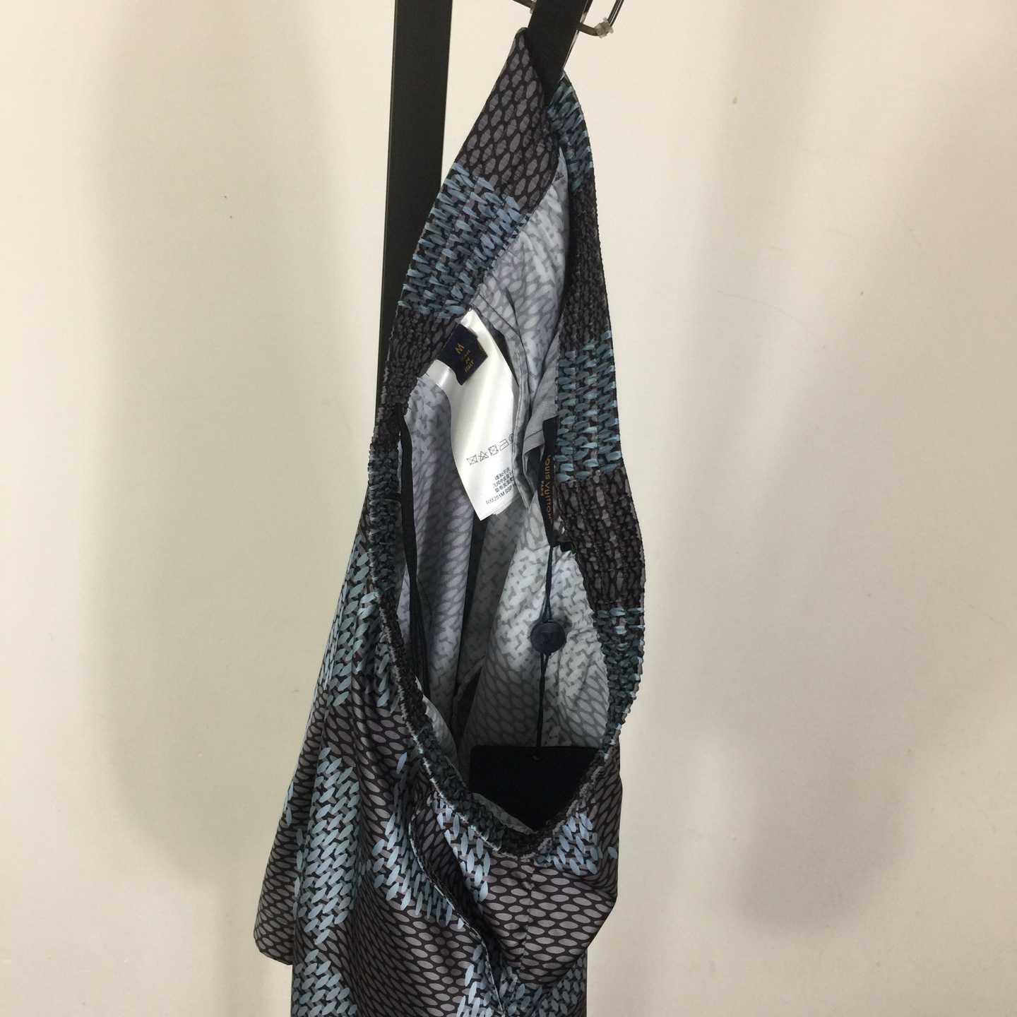 Louis Vuitton Damier Silk Shorts   1AHVT9 - DopestKickz