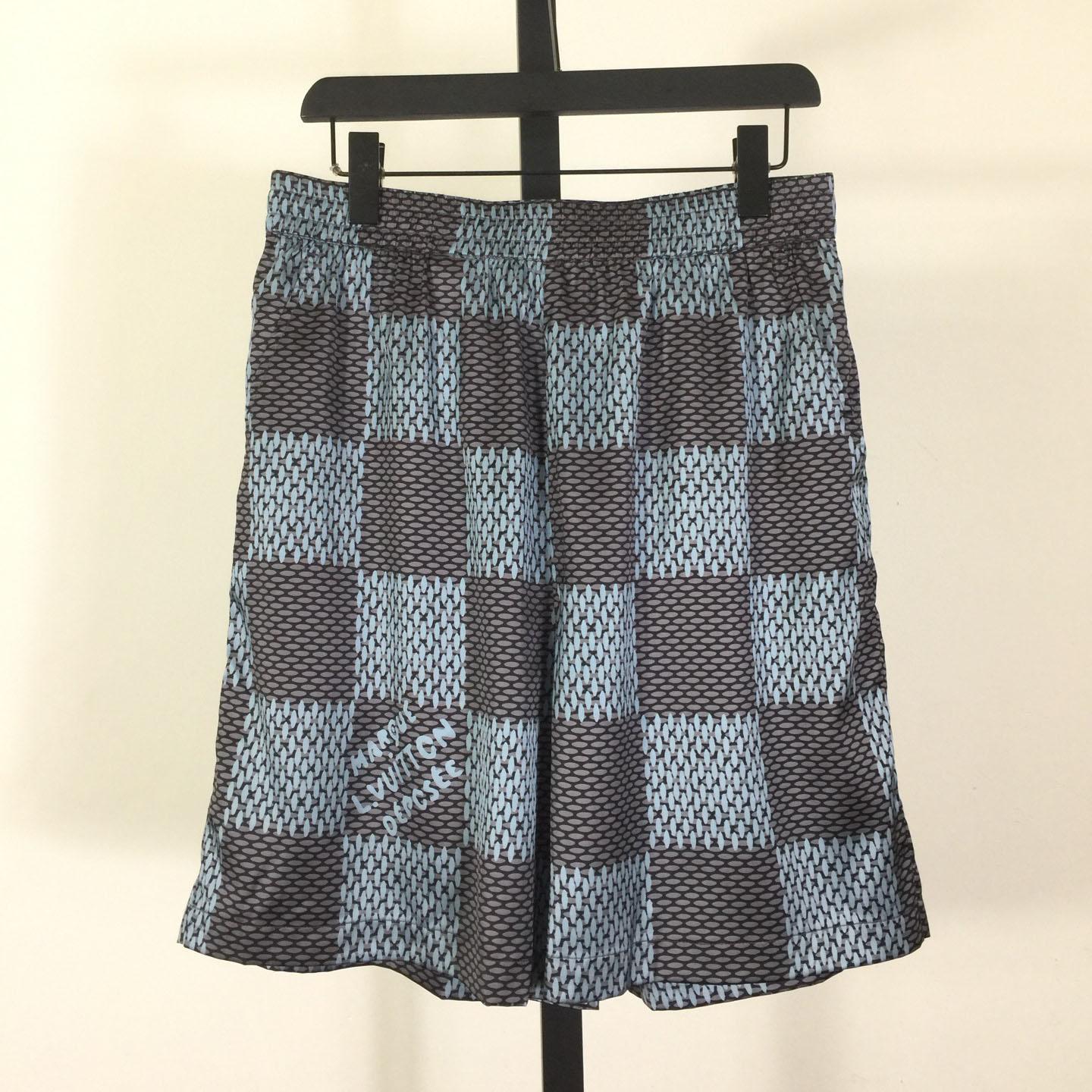 Louis Vuitton Damier Silk Shorts   1AHVT9 - DopestKickz
