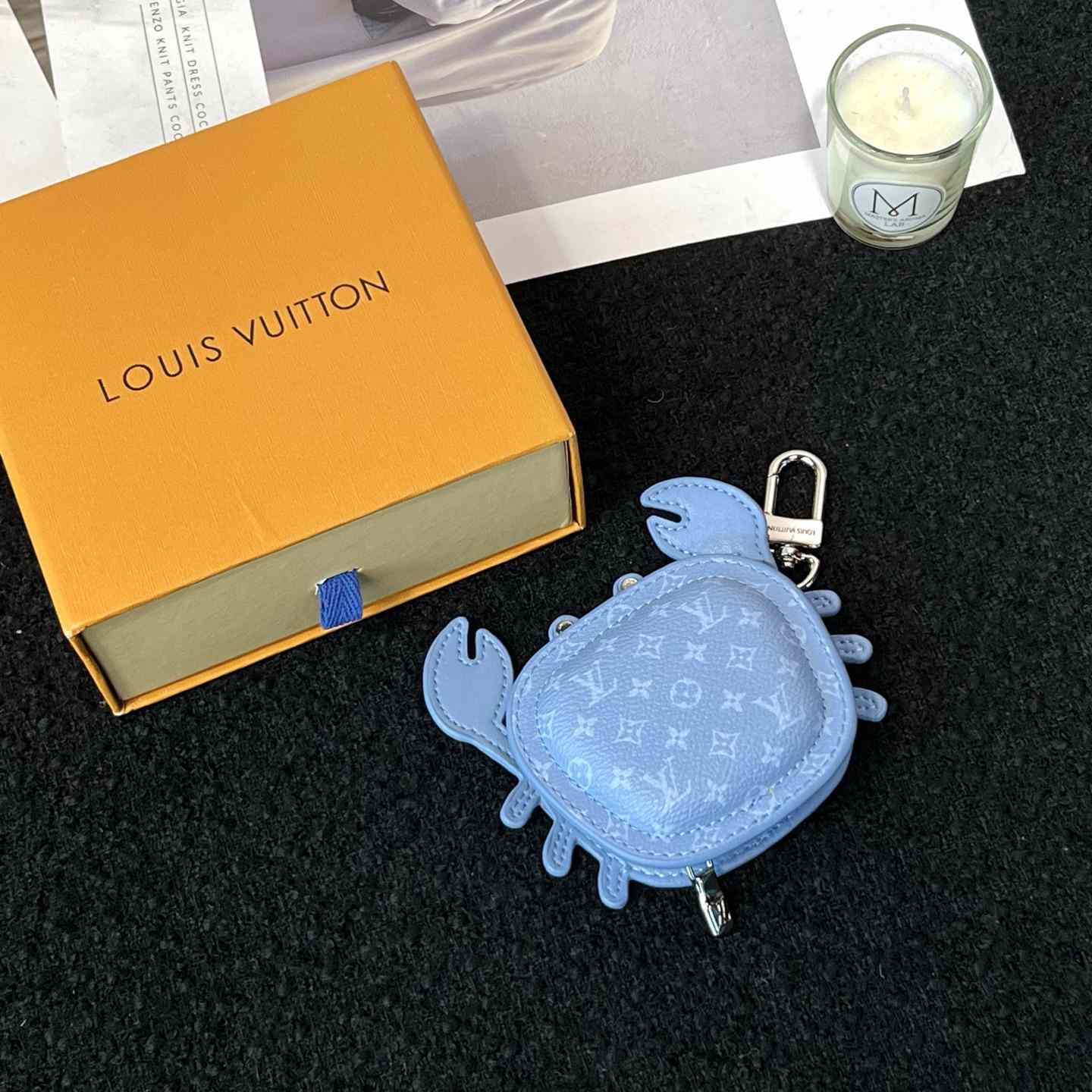 Louis Vuitton LV Crab Bag Charm   M02525 - DopestKickz