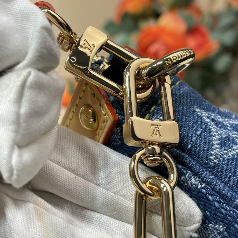 Louis Vuitton LV x TM Pochette Accessoires   M13994 - DopestKickz