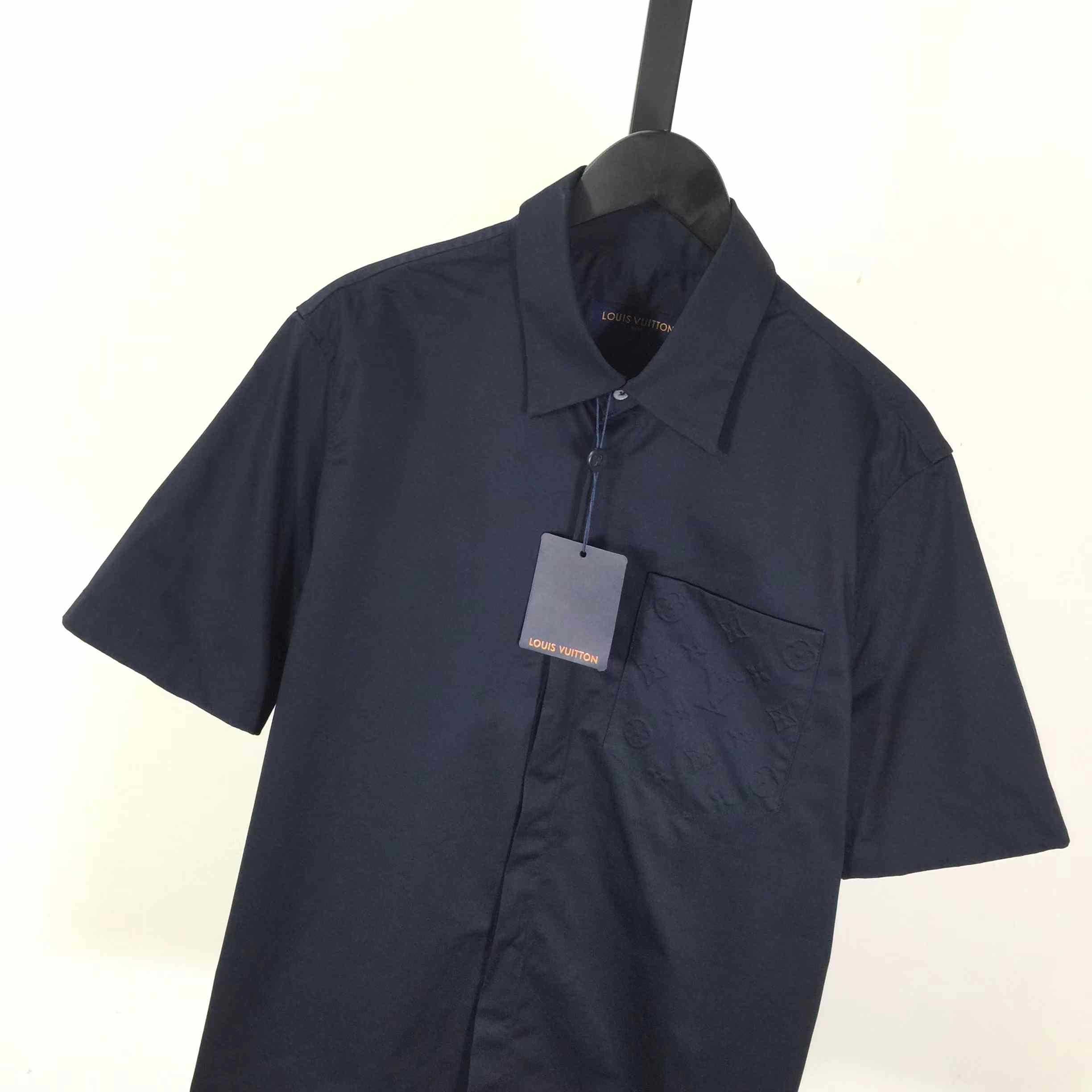 Louis Vuitton Monogram Pocket Short-Sleeved Shirt   1AHVYK - DopestKickz