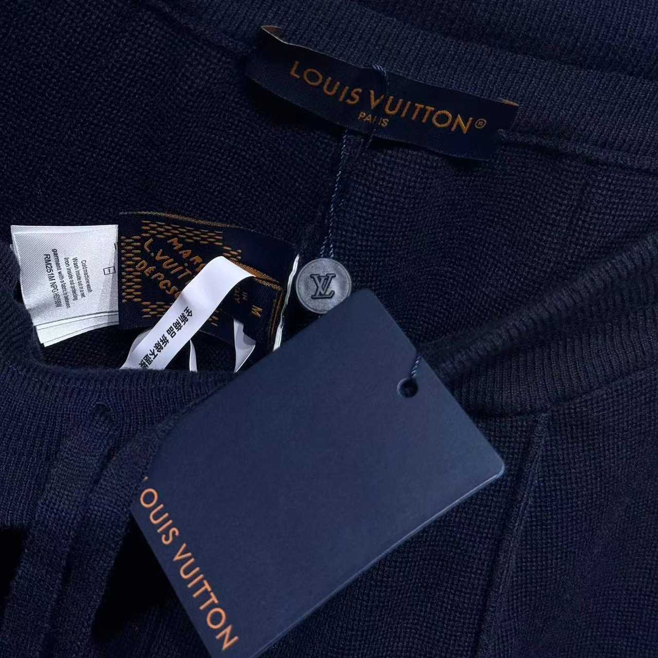 Louis Vuitton Big Logo Shorts - DopestKickz