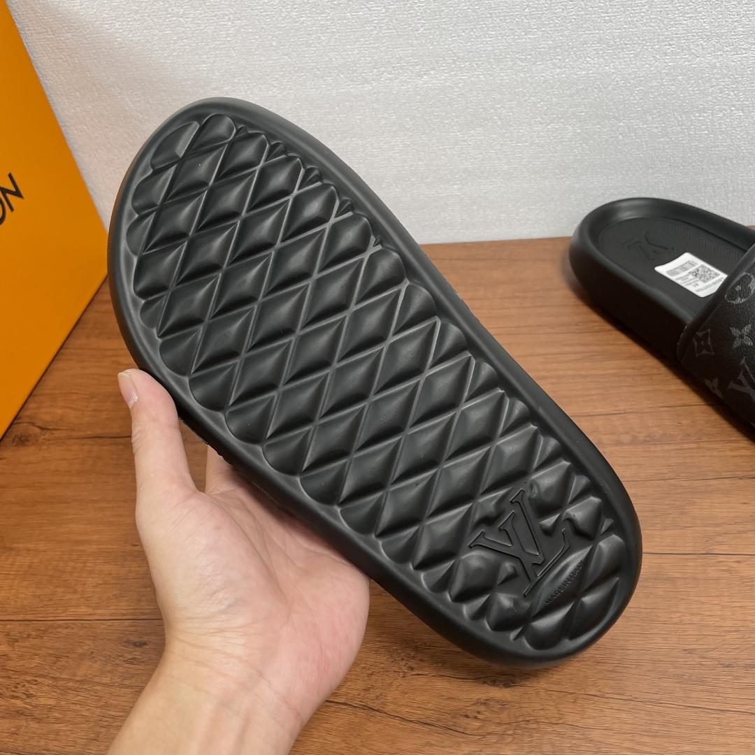 Louis Vuitton Waterfront Mule   1AANNV - DopestKickz