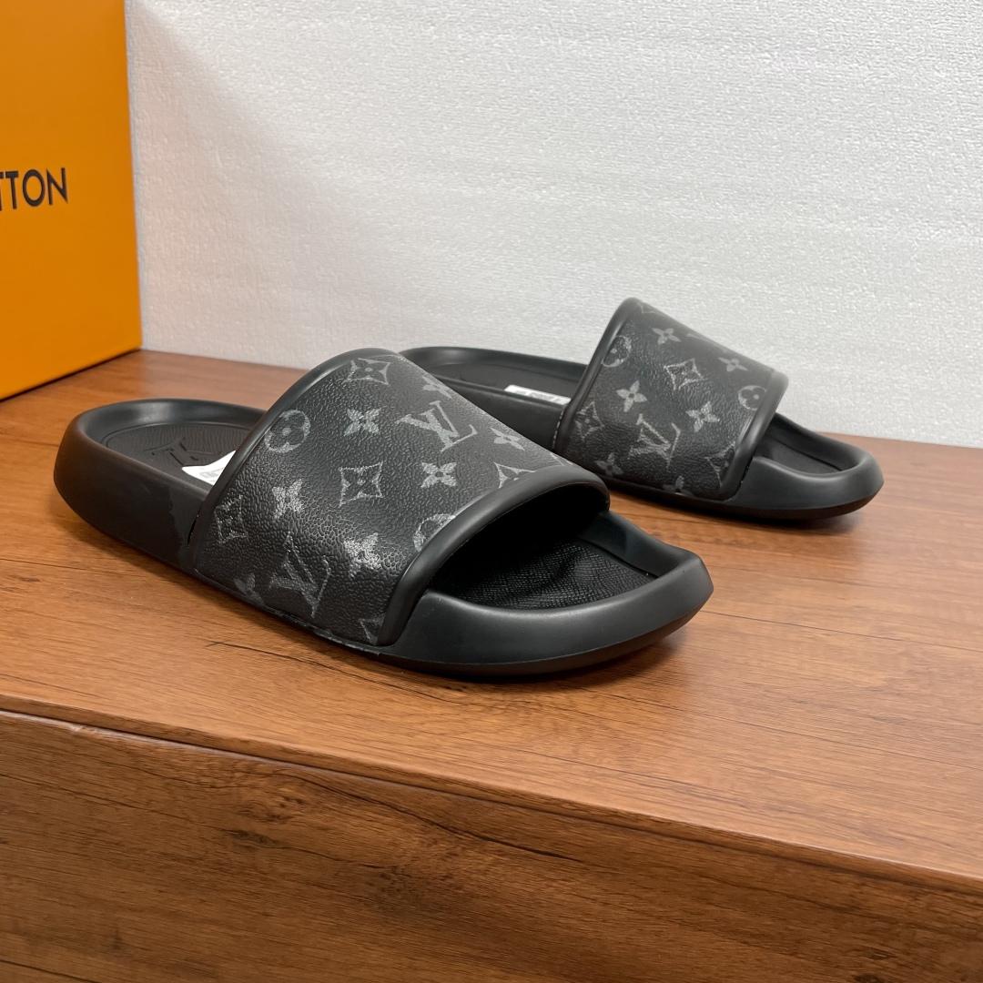 Louis Vuitton Waterfront Mule   1AANNV - DopestKickz