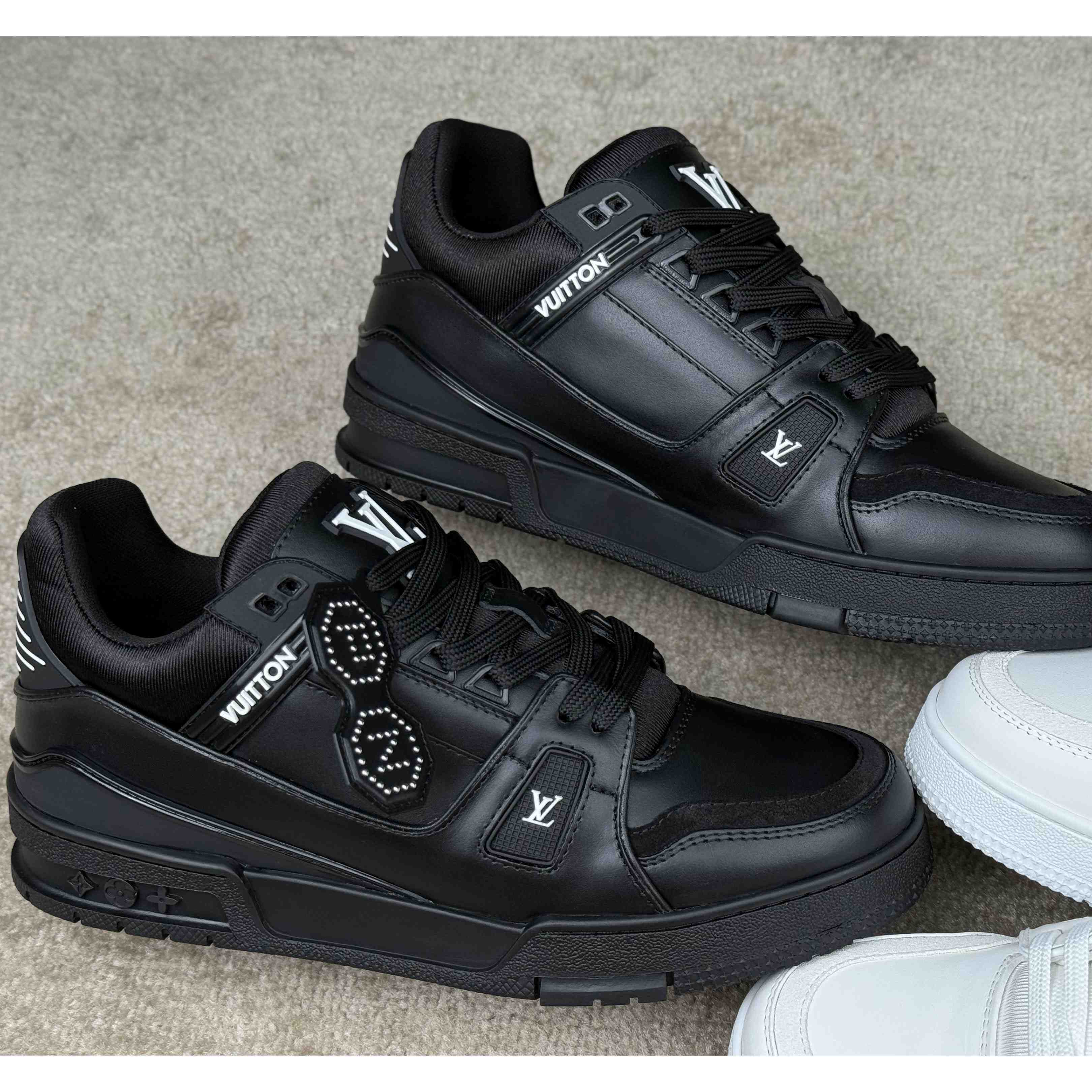 Louis Vuitton LV Trainer Sneaker   1AIKRX - DopestKickz