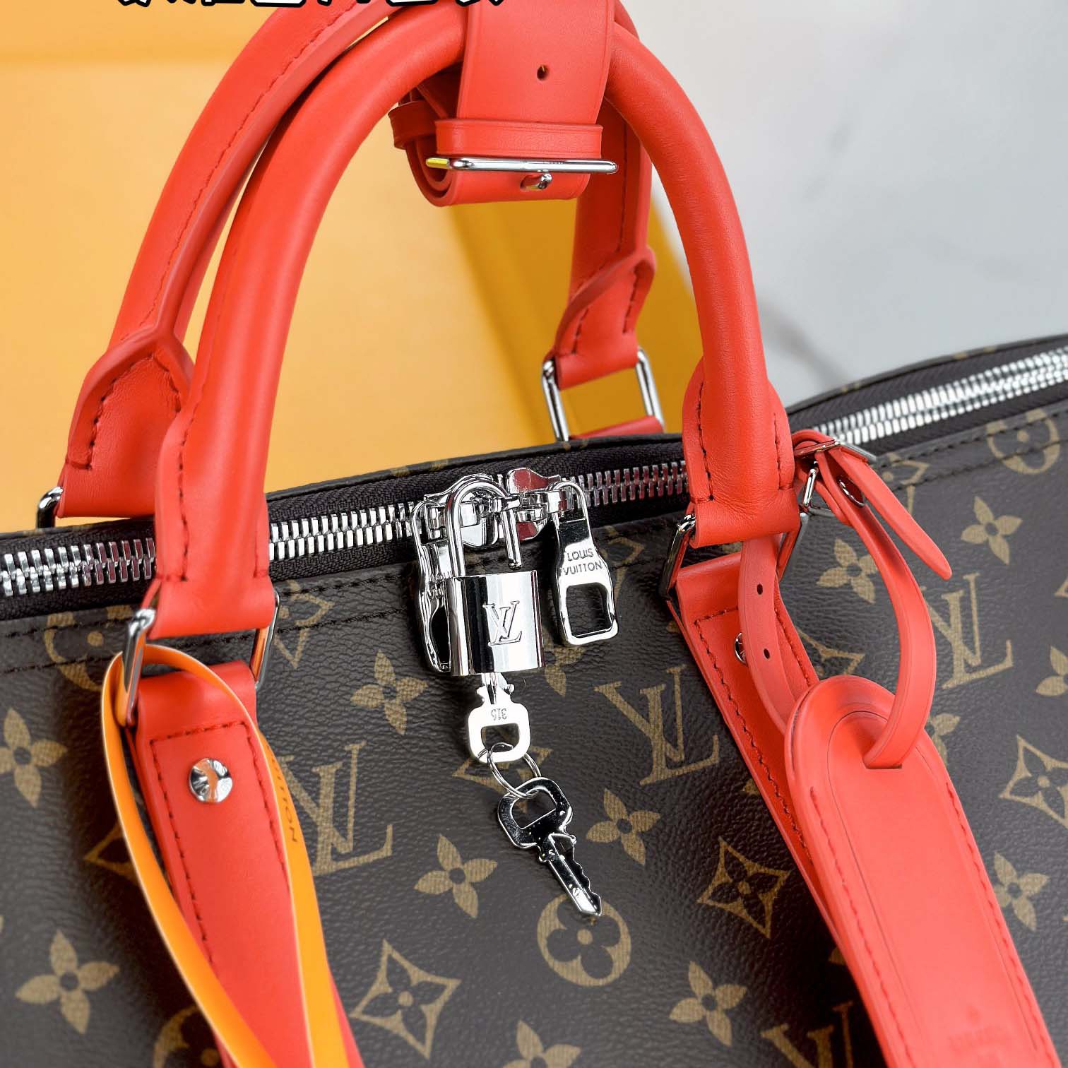 Louis Vuitton Keepall Bandoulière 50  N46769 - DopestKickz