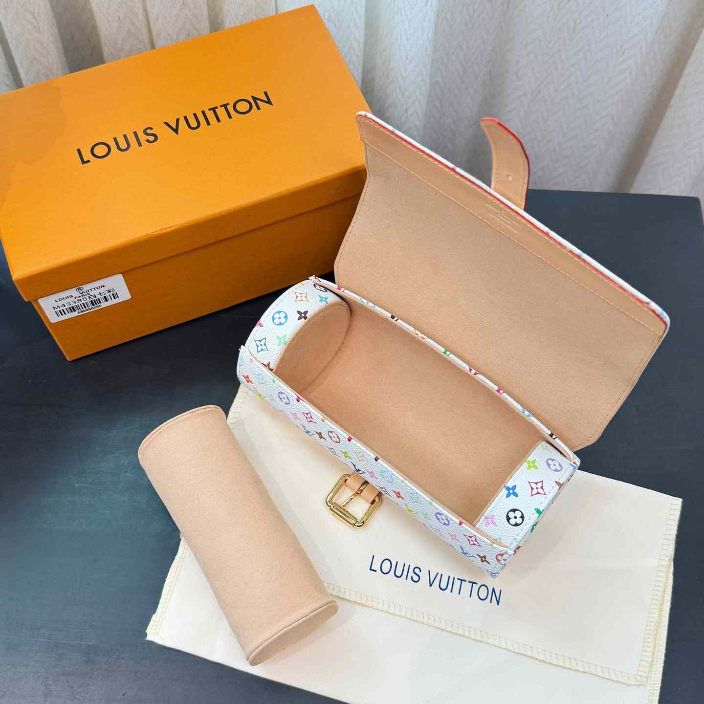 Louis Vuitton 3 Watch Case    - DopestKickz