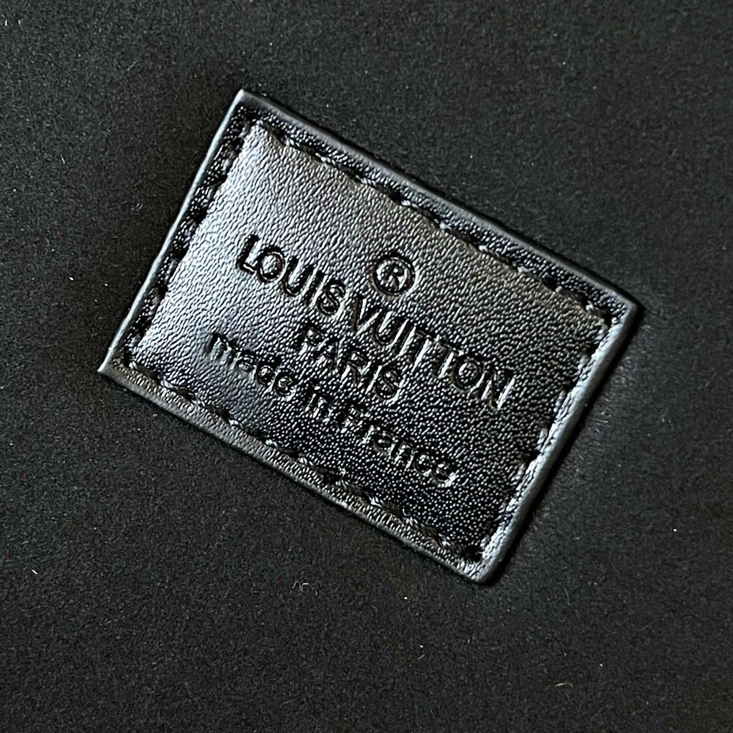 Louis Vuitton Coffret 8 Montres   - DopestKickz