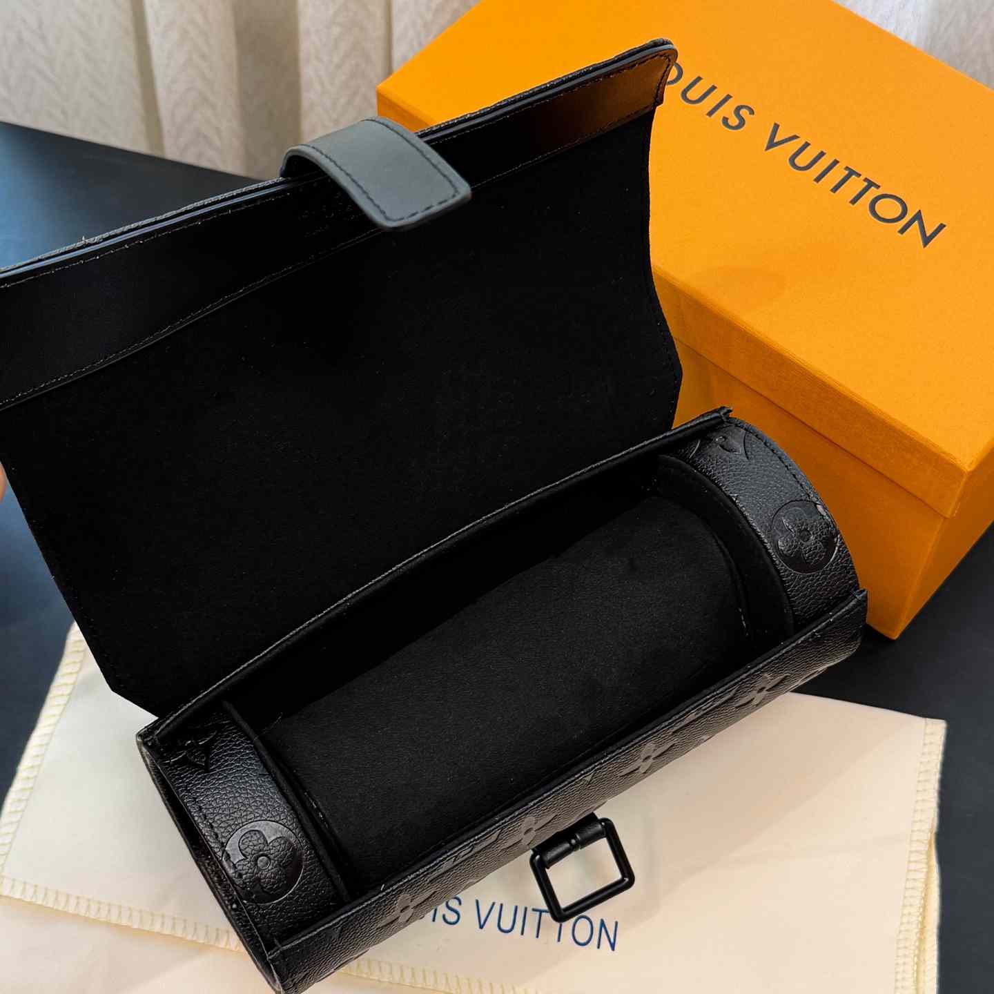 Louis Vuitton 3 Watch Case    - DopestKickz