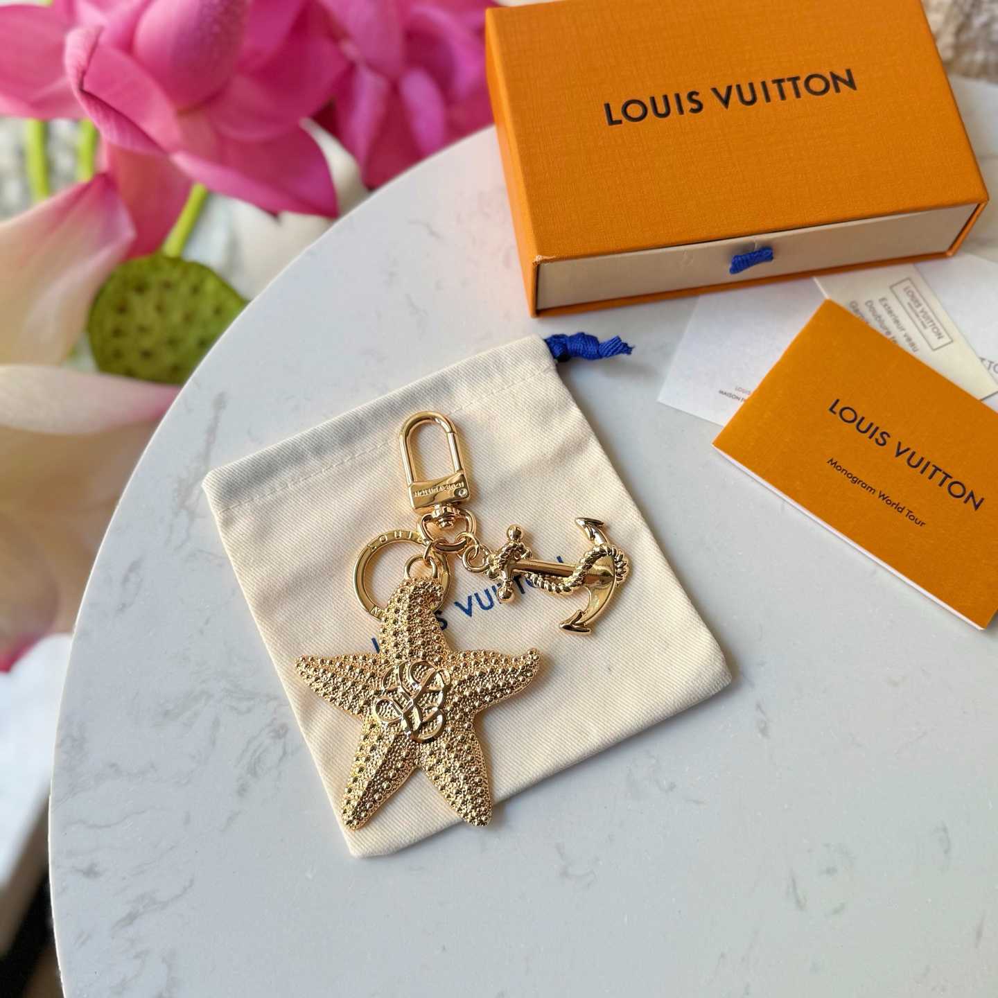 Louis Vuitton LV Starfish Key Holder and Bag Charm   M02622 - DopestKickz